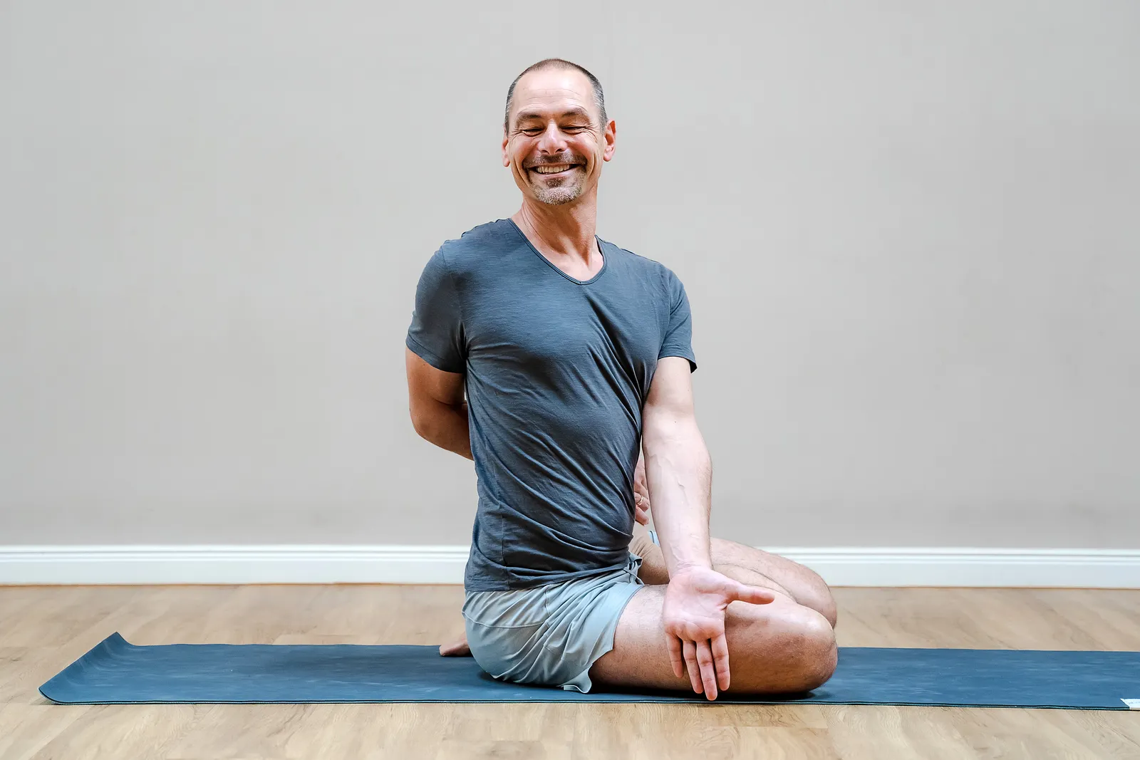 Yoga Fotografie im Timo Wahl Yoga Studio