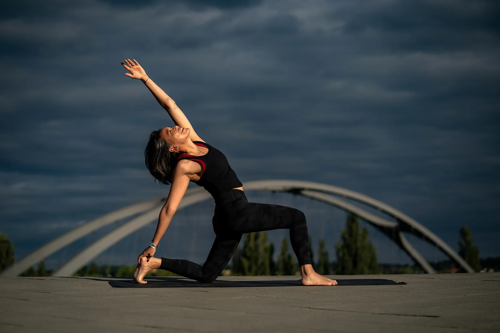 Urbanes Yoga Fotoshooting Frankfurt