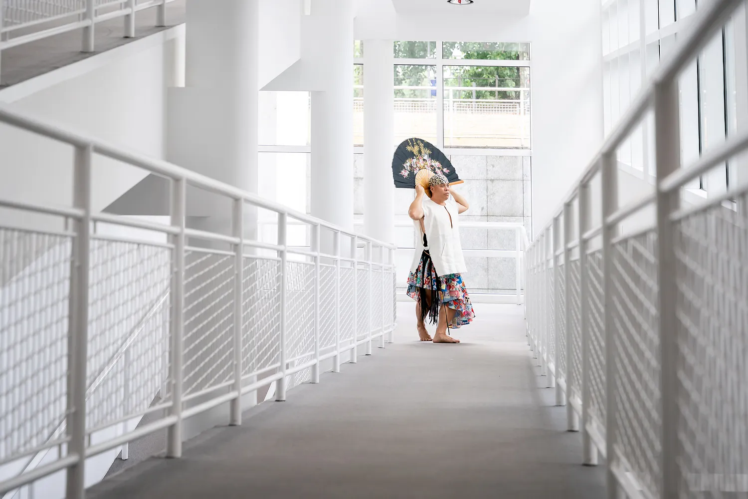 Performance im Museum Angewandte Kunst beim Theater der Welt 2023
